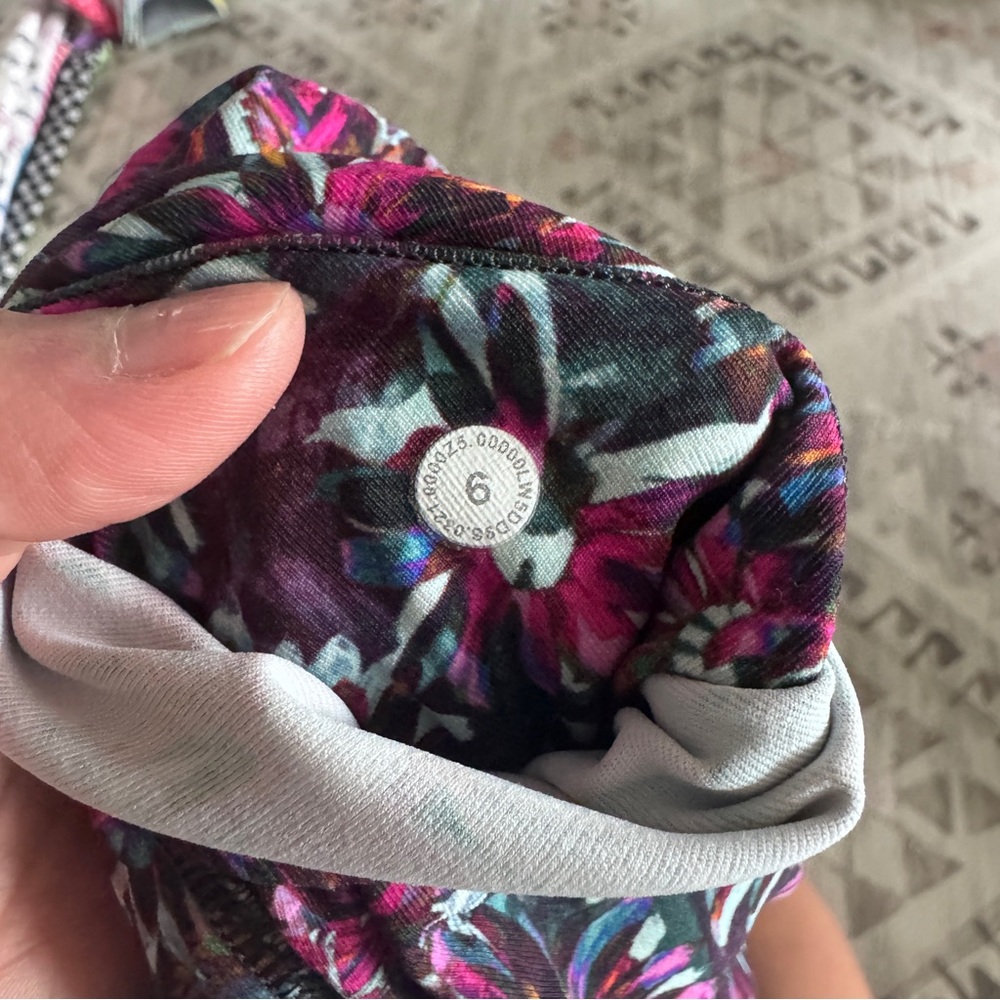 Lululemon Floral Electric Multi Swift Speed Leggings - Picture 6 of 6